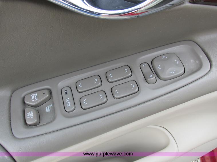 image for item I8836 2001 Cadillac DeVille DTS