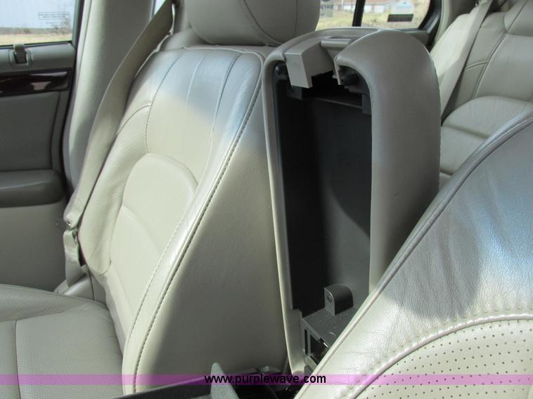 image for item I8836 2001 Cadillac DeVille DTS