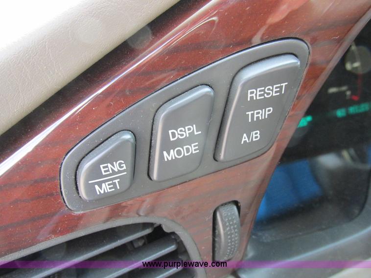 image for item I8836 2001 Cadillac DeVille DTS