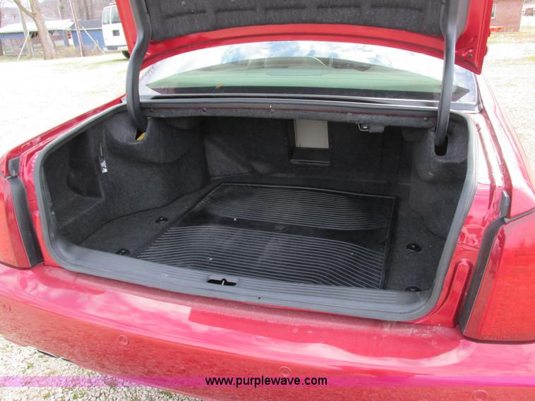 image for item I8836 2001 Cadillac DeVille DTS