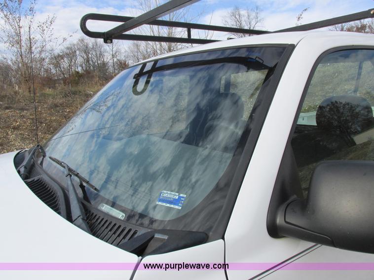 image for item I8837 2000 Chevrolet Silverado 1500 pickup truck