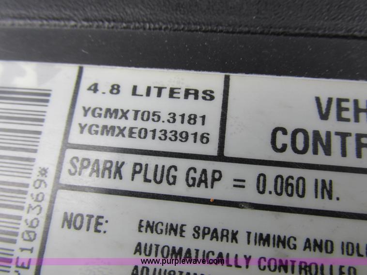 image for item I8837 2000 Chevrolet Silverado 1500 pickup truck