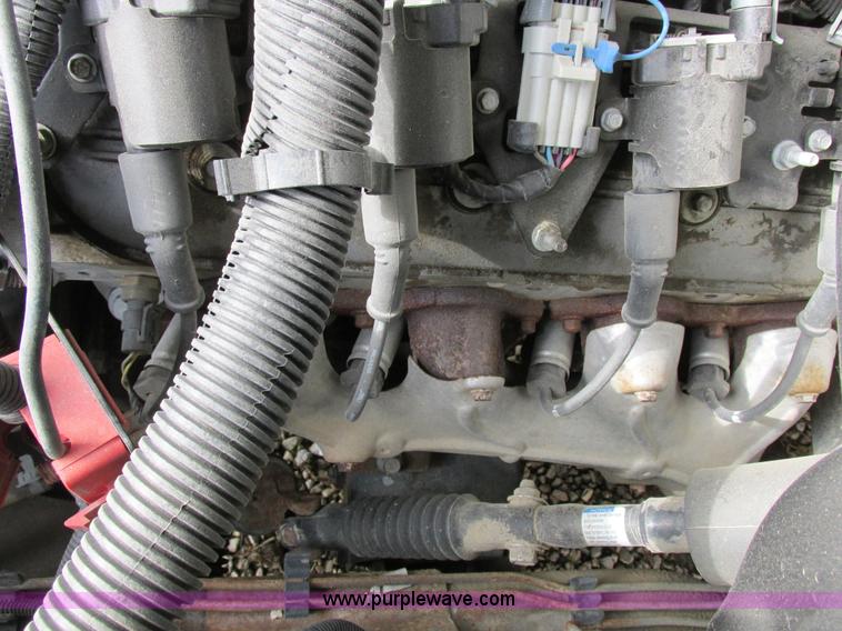 image for item I8837 2000 Chevrolet Silverado 1500 pickup truck