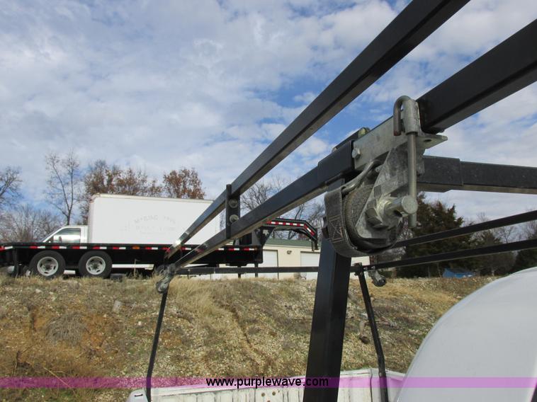 image for item I8837 2000 Chevrolet Silverado 1500 pickup truck