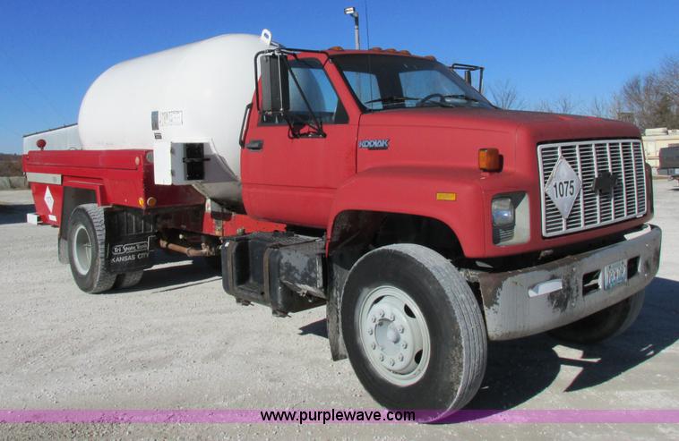image for item I8839 1991 GM Kodiak propane delivery truck