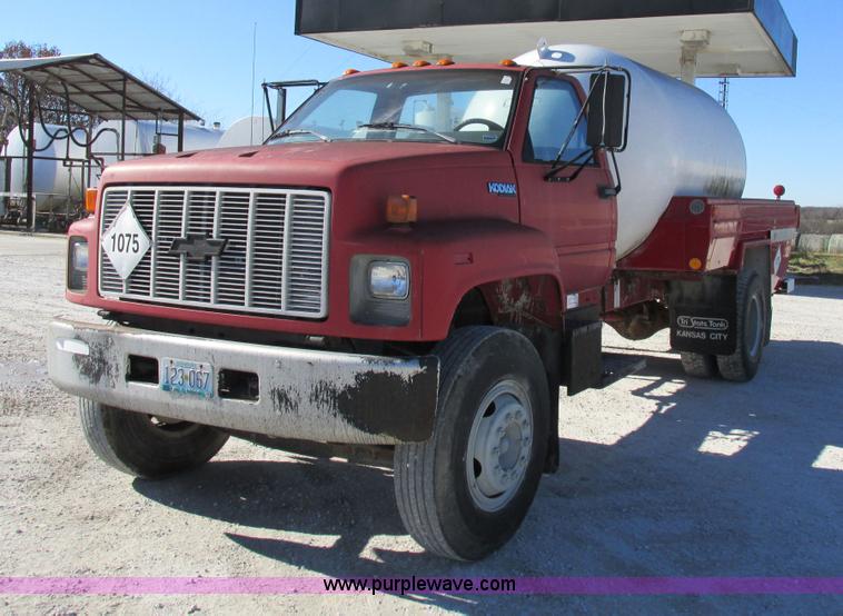 image for item I8839 1991 GM Kodiak propane delivery truck