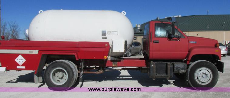 image for item I8839 1991 GM Kodiak propane delivery truck