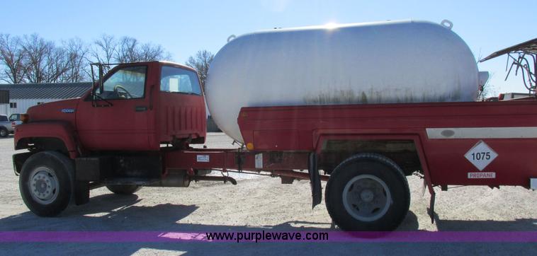 image for item I8839 1991 GM Kodiak propane delivery truck