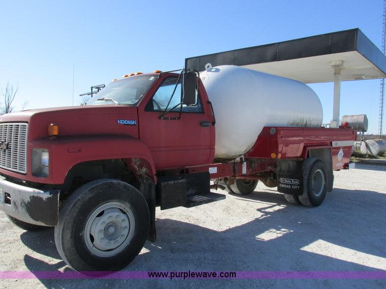 image for item I8839 1991 GM Kodiak propane delivery truck