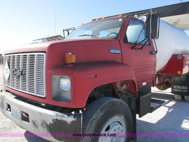 image for item I8839 1991 GM Kodiak propane delivery truck