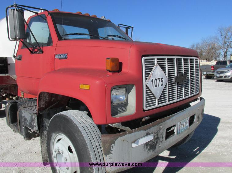 image for item I8839 1991 GM Kodiak propane delivery truck