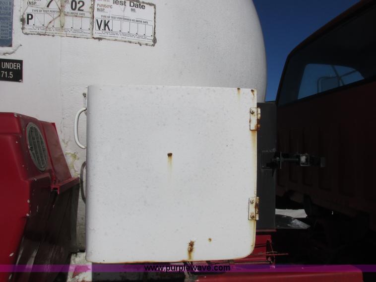 image for item I8839 1991 GM Kodiak propane delivery truck