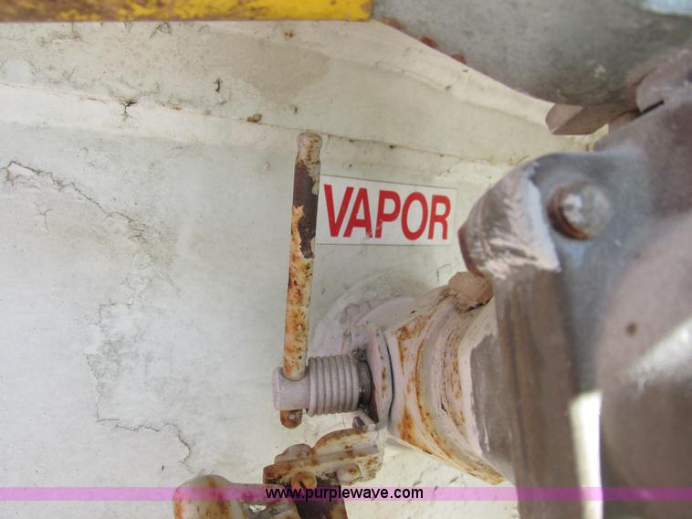 image for item I8839 1991 GM Kodiak propane delivery truck