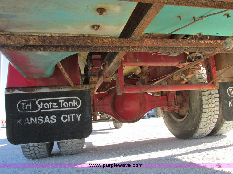 image for item I8839 1991 GM Kodiak propane delivery truck