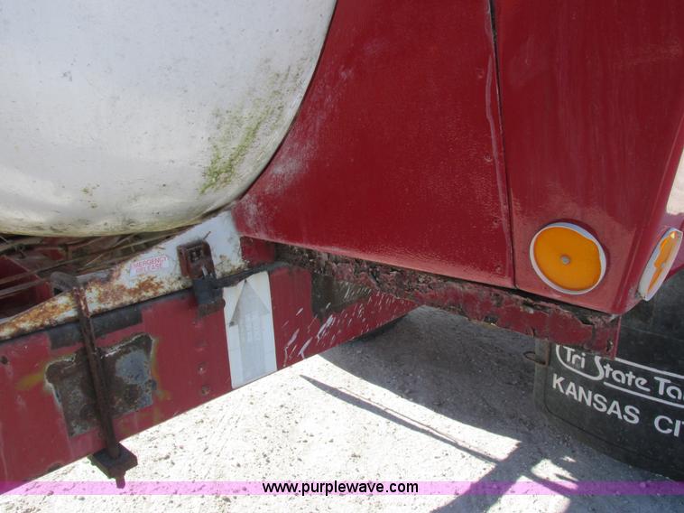 image for item I8839 1991 GM Kodiak propane delivery truck