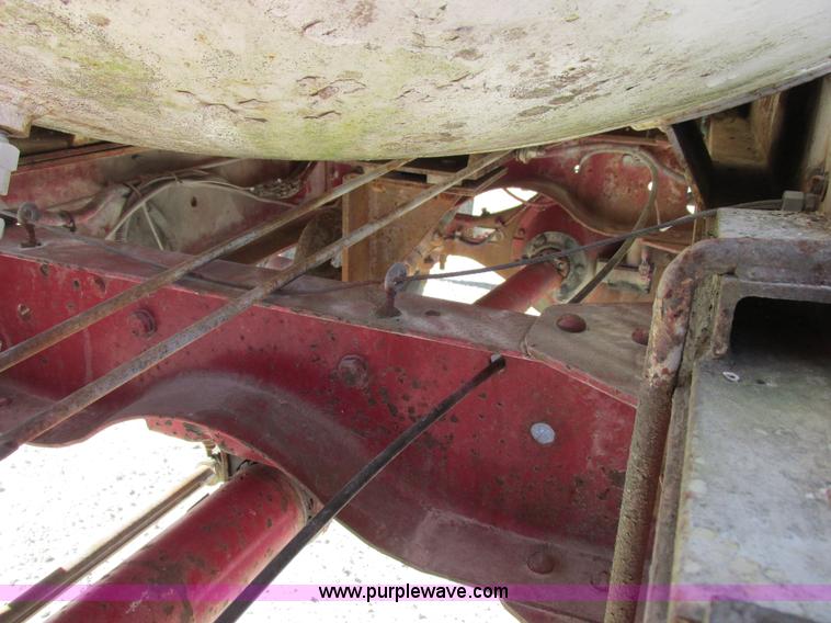 image for item I8839 1991 GM Kodiak propane delivery truck