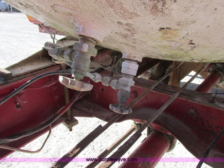 image for item I8839 1991 GM Kodiak propane delivery truck