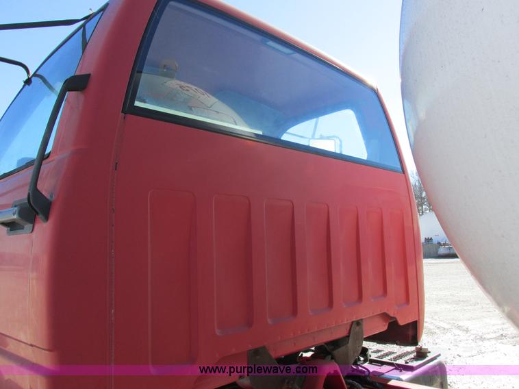 image for item I8839 1991 GM Kodiak propane delivery truck