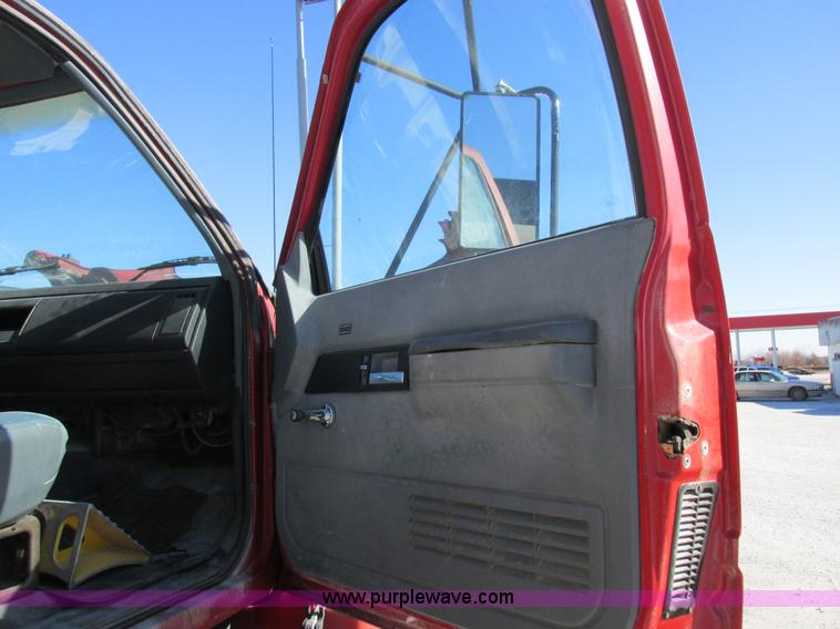 image for item I8839 1991 GM Kodiak propane delivery truck