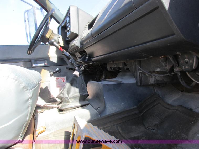 image for item I8839 1991 GM Kodiak propane delivery truck