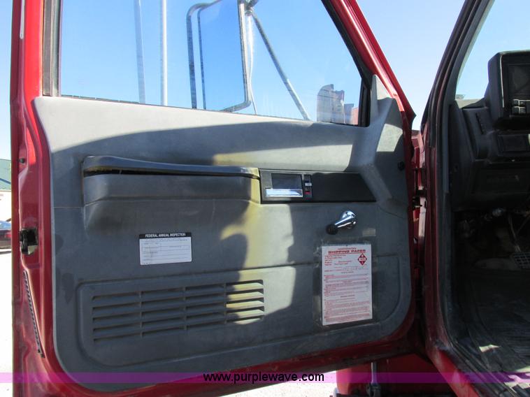 image for item I8839 1991 GM Kodiak propane delivery truck