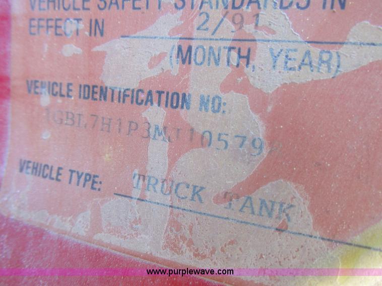 image for item I8839 1991 GM Kodiak propane delivery truck