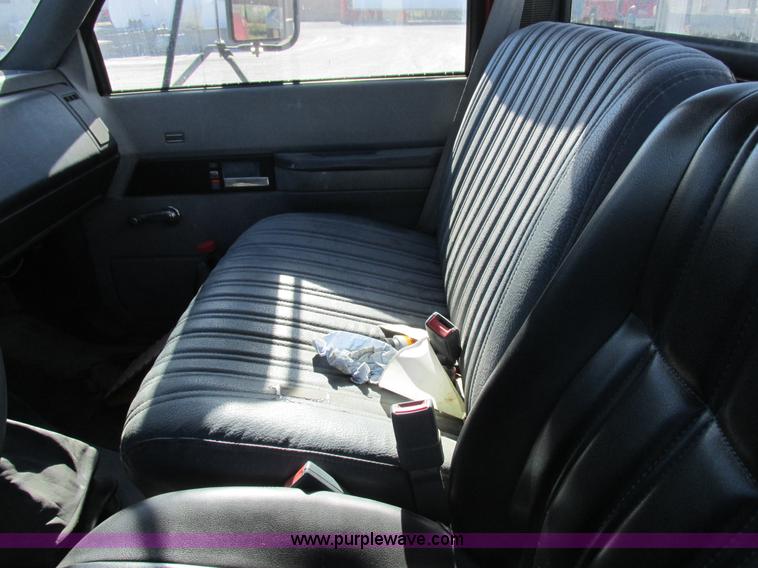 image for item I8839 1991 GM Kodiak propane delivery truck