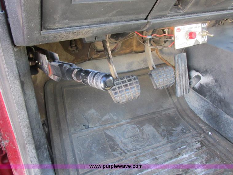 image for item I8839 1991 GM Kodiak propane delivery truck