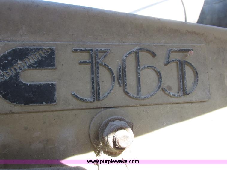 image for item I8865 1988 Freightliner FLC-64T semi truck