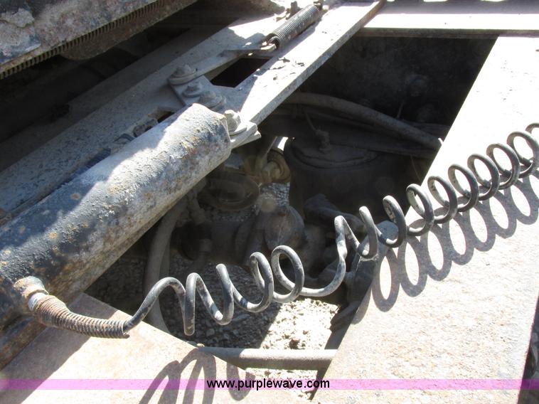 image for item I8867 1994 Freightliner FLD semi truck