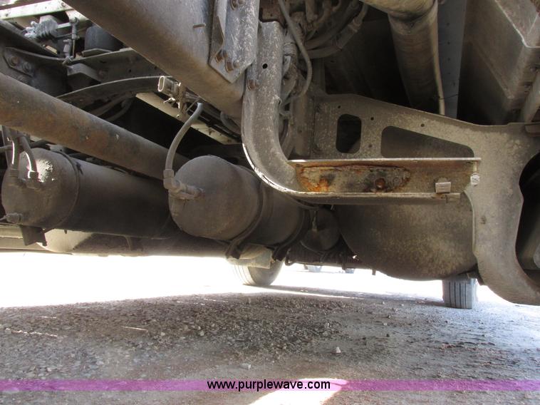 image for item I8867 1994 Freightliner FLD semi truck