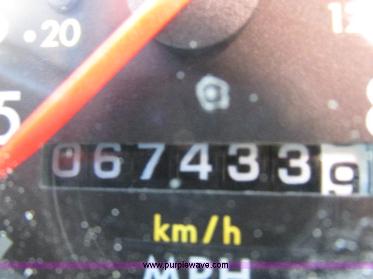 image for item I8867 1994 Freightliner FLD semi truck