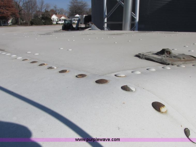 image for item I8867 1994 Freightliner FLD semi truck