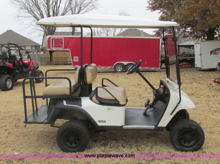 image for item J2351 Ez-go 4Caddy golf cart