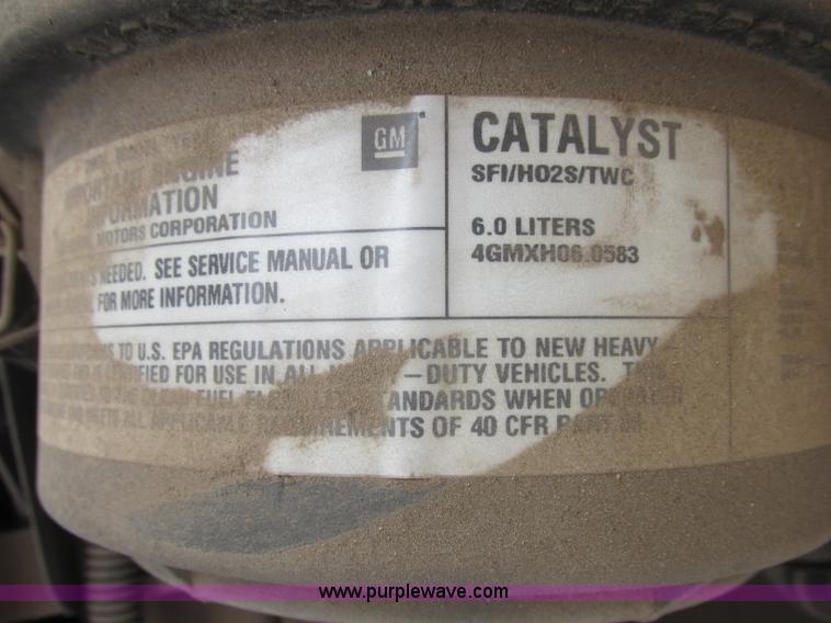 image for item J2354 2004 GMC Savana Thomas Built bus