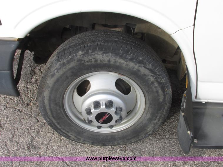 image for item J2357 2004 GMC Savana Thomas Built bus