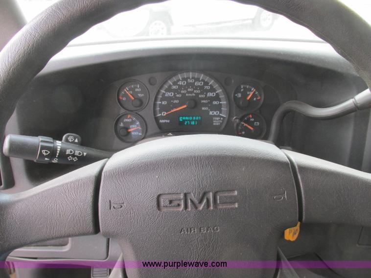 image for item J2358 2004 GMC Savana Thomas Built bus