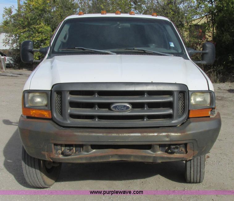 image for item J2379 1999 Ford F450 Super Duty cab and chassis