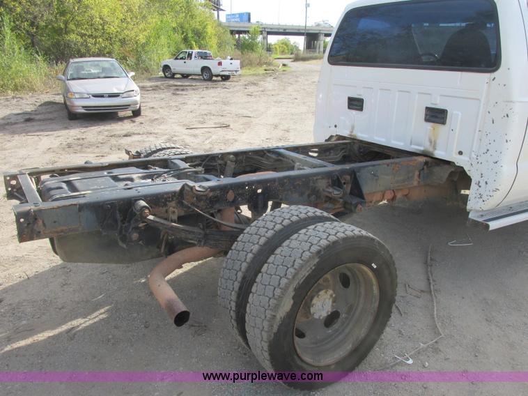image for item J2379 1999 Ford F450 Super Duty cab and chassis
