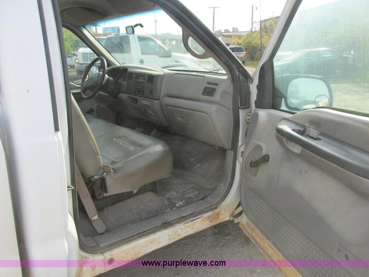 image for item J2381 2000 Ford F250 service truck