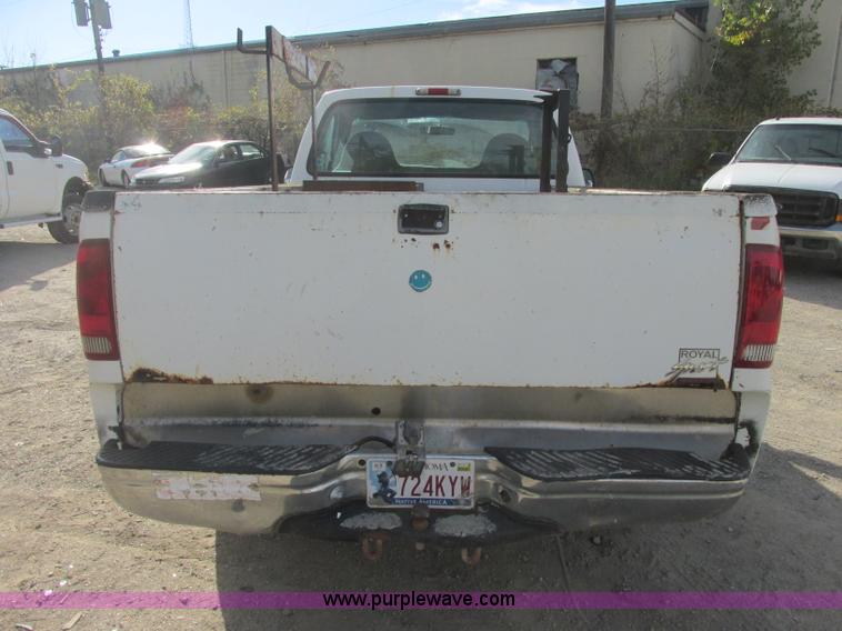 image for item J2381 2000 Ford F250 service truck
