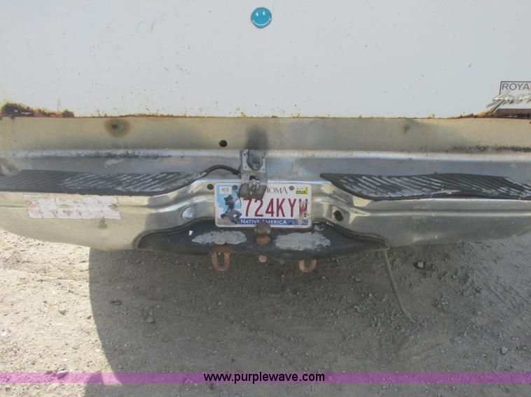 image for item J2381 2000 Ford F250 service truck