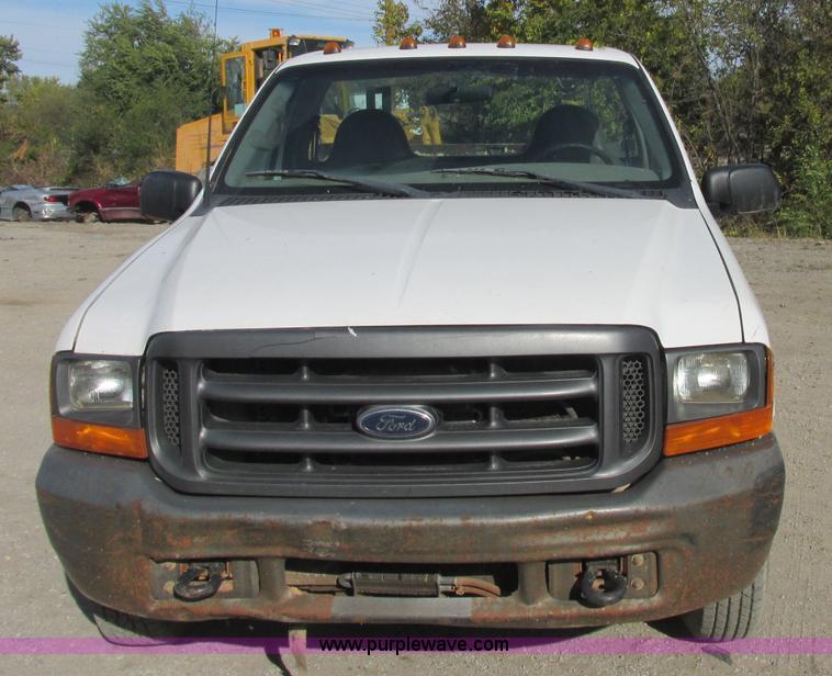 image for item J2381 2000 Ford F250 service truck