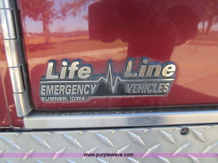 image for item J3355 2008 Ford E450 Super Duty ambulance