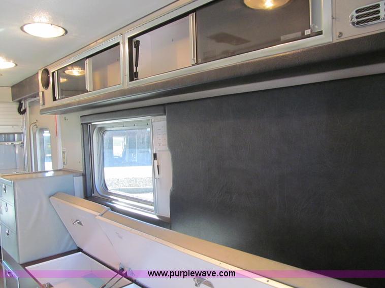 image for item J3355 2008 Ford E450 Super Duty ambulance