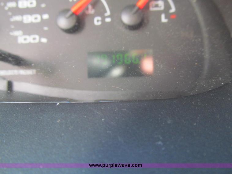 image for item J3355 2008 Ford E450 Super Duty ambulance