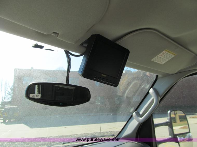 image for item J3355 2008 Ford E450 Super Duty ambulance