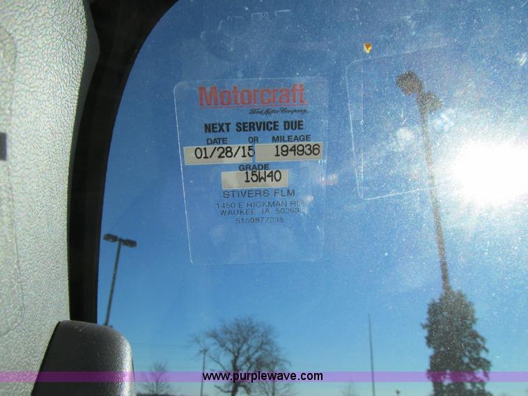 image for item J3355 2008 Ford E450 Super Duty ambulance