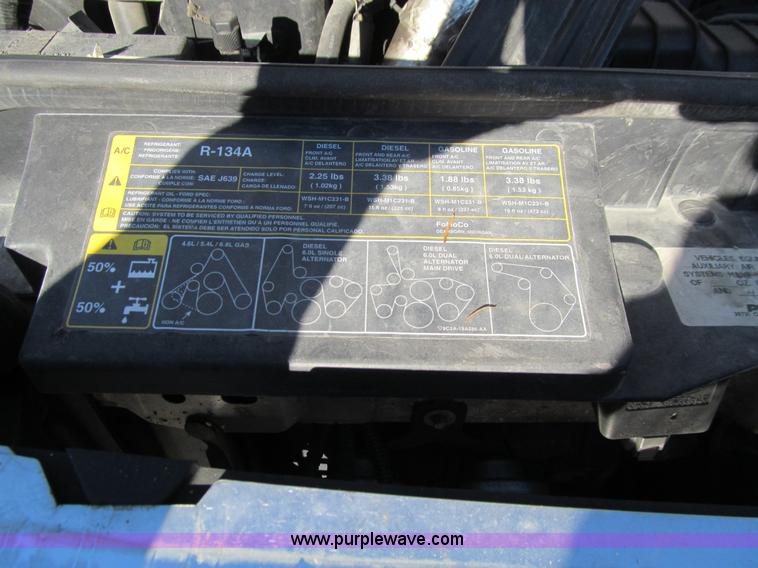 image for item J3355 2008 Ford E450 Super Duty ambulance