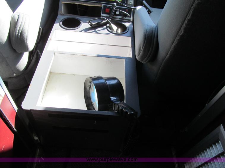 image for item J3356 2008 Ford E450 Super Duty ambulance